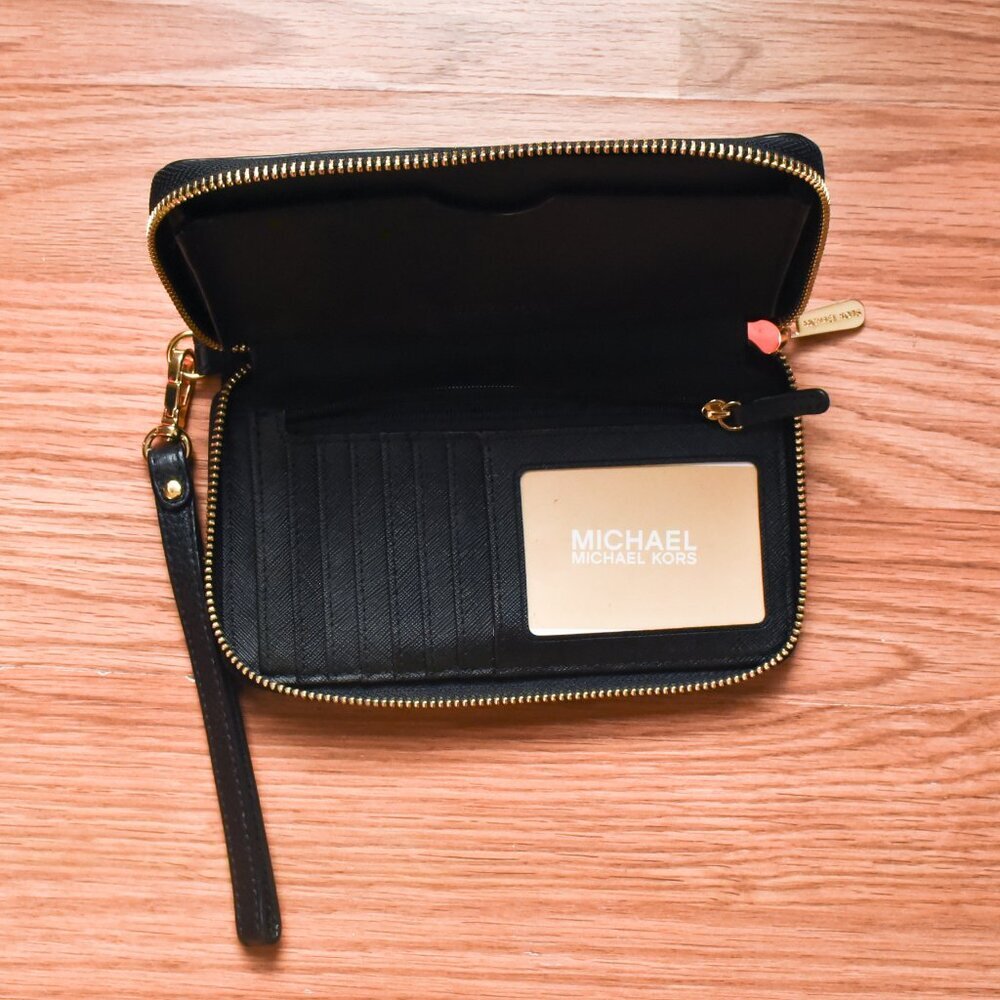 Michael Michael Kors Black Pebble Leather Wallet Wristlet Smartphone Bag NWT - Picture 4 of 7